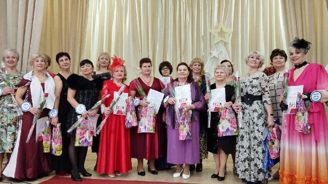 "Подиум зрелой красоты"