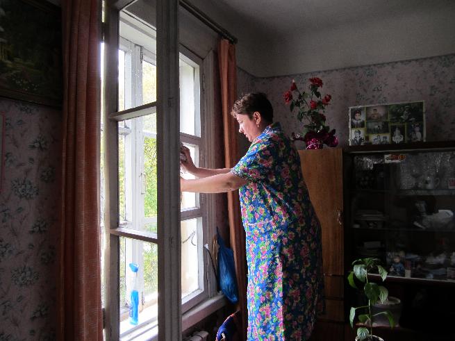 Акция ««Чистые окна», приуроченная к Международному дню пожилых людей