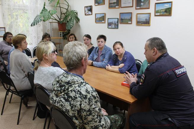 Занятие в "Школе безопасности" "Как не стать жертвой теракта"