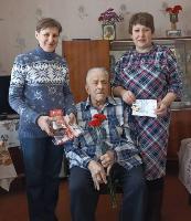 Поздравление получателей социальных услуг на дому с «23 февраля» 