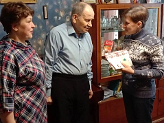 Поздравление получателей социальных услуг на дому с «23 февраля» 