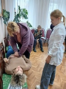 Занятие в «Школе здоровья» на тему «Оказание первой помощи»