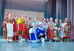 Мероприятие для граждан старшего поколения, приуроченное ко Дню матери, «Возраст танцу не помеха»